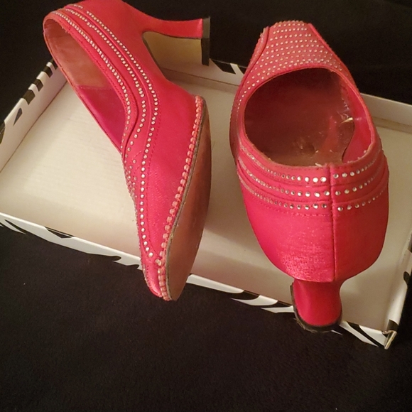 Sophicated style Elegant embellished beaded Shoes - Picture 4 of 6